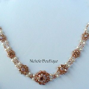 New liz Palacios rose gold color and Pearl Swarovski Crystal Choker necklace